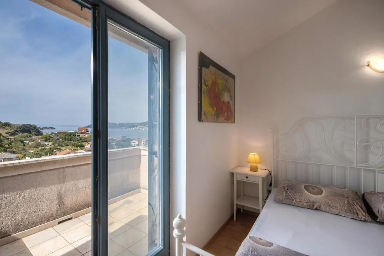 Apartment Doris Supetarska Draga Croatia