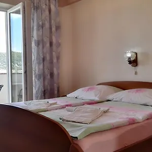3* Gostinjska kuća Ljubica And